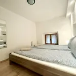 Διαμέρισμα R8 2br Free Parking *